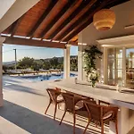 Villa Cypress Estate