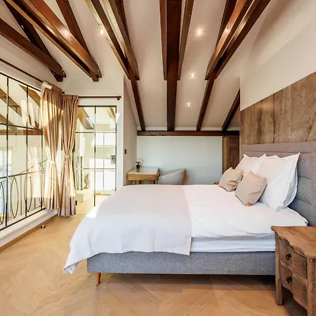 Cypress Estate Willa