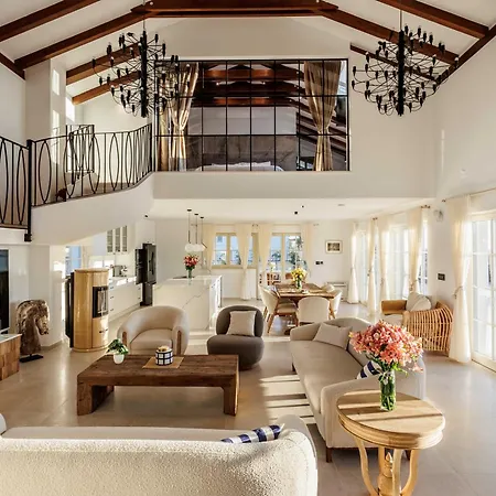 Cypress Estate Willa Sevid